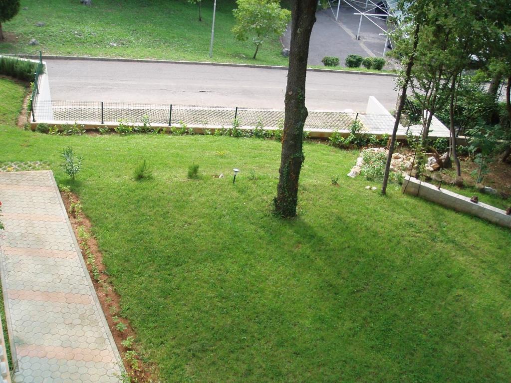 Apartments Viktorija Omišalj Eksteriør billede