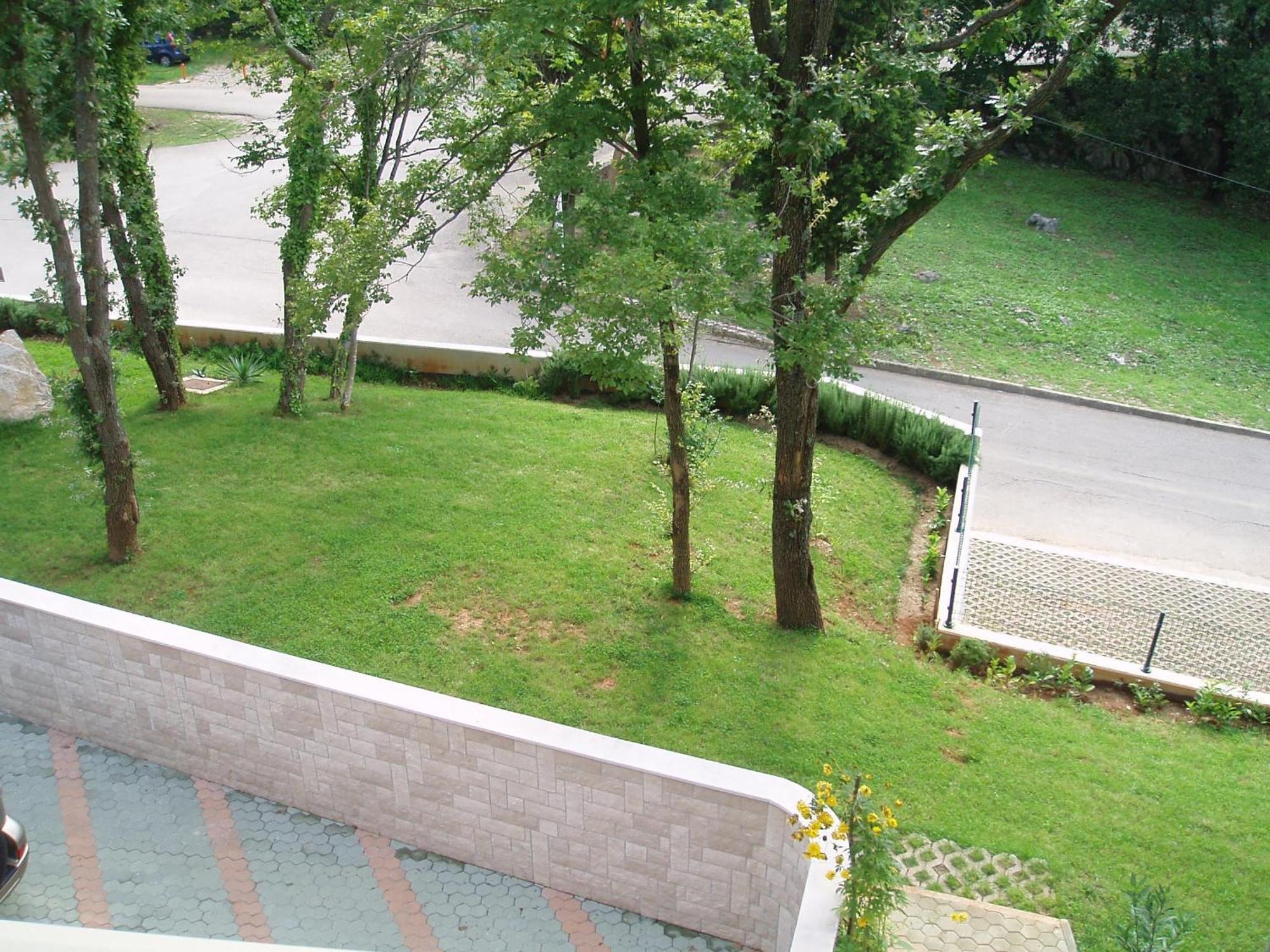 Apartments Viktorija Omišalj Eksteriør billede